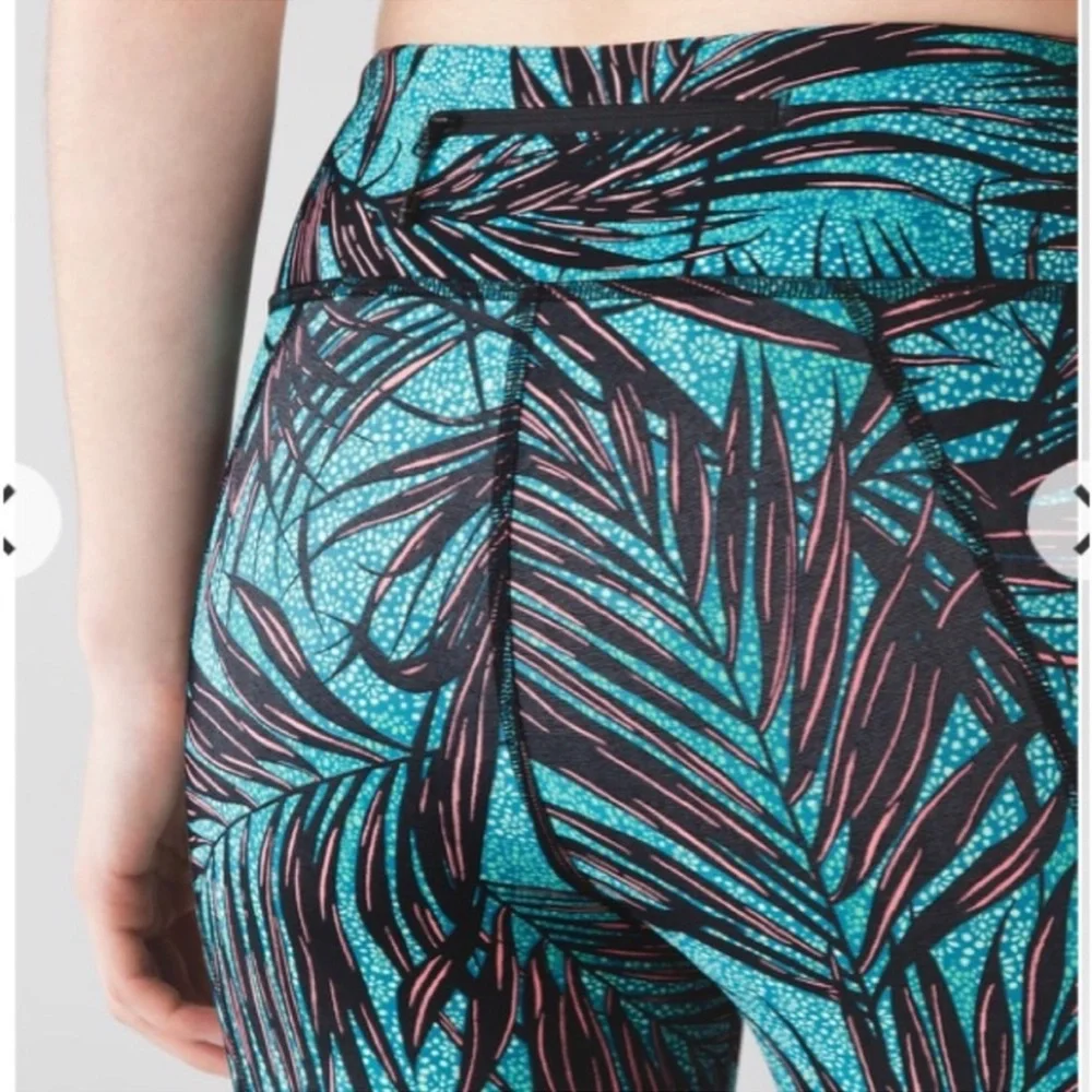 Lululemon Tight Stuff Crop Color - Mini Palm Lace Tofino Teal Multi